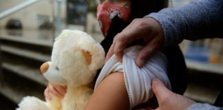 Vergeles insiste en la importancia de la vacunación en los niños