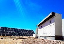 Cáceres acoge la primera planta fotovoltaica con baterías a gran escala de España