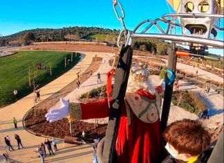 Los Reyes Magos sobrevuelan Cáceres en globo