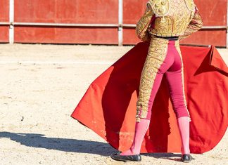 Tres mujeres comienzan su formación en la Escuela de Tauromaquia de Badajoz