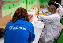 Extremadura inocula la primera dosis a casi 5.000 niños en la primera jornada de vacunación