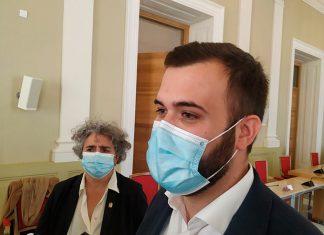 El alcalde Cáceres zanja la polémica de Alzapiernas El alcalde Cáceres zanja la polémica de Alzapiernas con la peatonalización de la calle parras