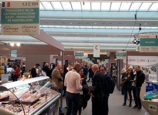 La Torta del Casar regresa al Salón del Queso de París