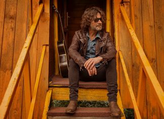 Quique González actuará en Cáceres y Badajoz