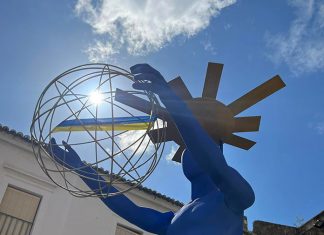 Geometría y color, de Miguel Sansón, llega a Olivenza