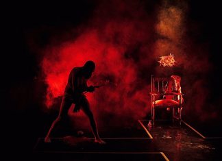 Penidéntitas, Rubén Lanchazo, sube el telón de la sala Maltravieso