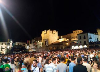 El alcalde de Cáceres destaca el récord de asistencia al WOMAD
