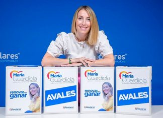 María Guardiola presenta 2.934 avales para su candidatura al PP de Extremadura