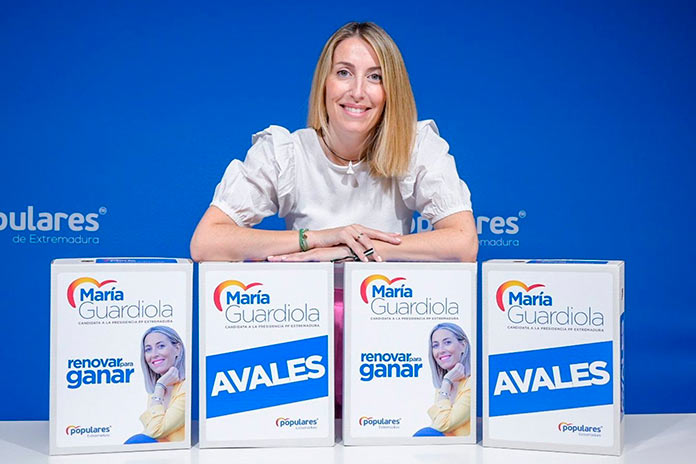 María Guardiola presenta 2.934 avales para su candidatura al PP de Extremadura
