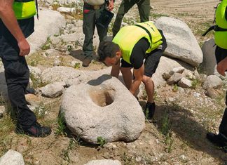Aparece un verraco en posición de ataque en Valdecañas