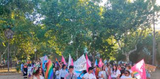 Cientos de personas reivindican los derechos del colectivo LGTBI