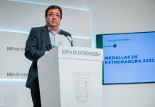 Guillermo Fernández Vara - Medalla de Extremadura 2022