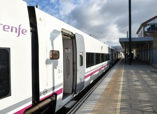 Cumbre para solucionar los problemas del tren en Extremadura Tren Extremadura