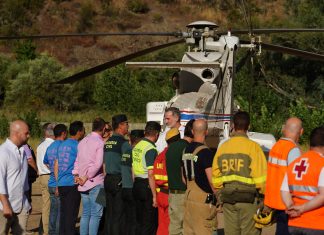 Felipe VI visita la zona afectada por el incendio forestal en Las Hurdes Felipe VI en Las Hurdes
