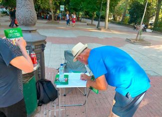 ‘Una Extremadura digna’ se suma a las manifestaciones del Día de la región Una Extremadura digna se suma a las manifestaciones del Día de la región