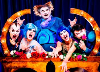 'The Opera Locos' Yllana