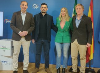 El PP aglutina en una «misma voz» a Mérida, Cáceres y Badajoz Equipo del PP en Extremadura