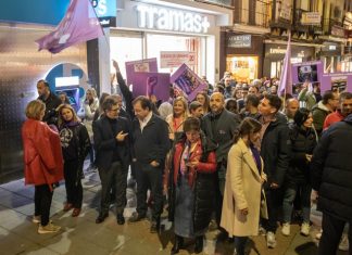 Miles de personas se manifiestan por toda Extremadura por una igualdad real Manifestación por la igualdad real
