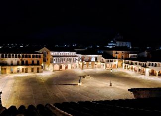 La Plaza Mayor de Garrovillas estrena iluminación integral Plaza Garrovillas Alconétar