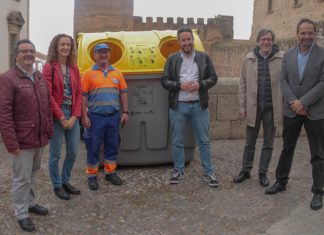 Reciclar latas y botellas de plástico tiene un premio solidario Presentación Reciclos para reciclar en Cáceres