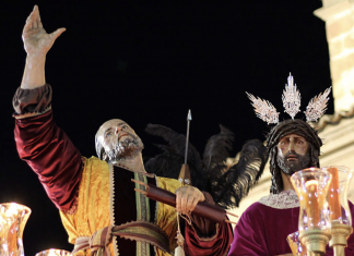 El Jesús de la Salud y el Cristo de las Batallas procesionan este Lunes Santo en Cáceres