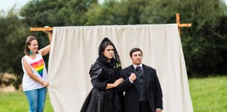 Cartel de la obra teatral 'Elisa y Marcela'