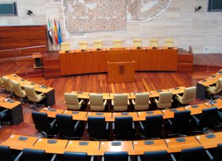 CIS Extremadura Asamblea Extremadura