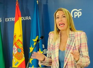 María Guardiola negociaciones con Vox