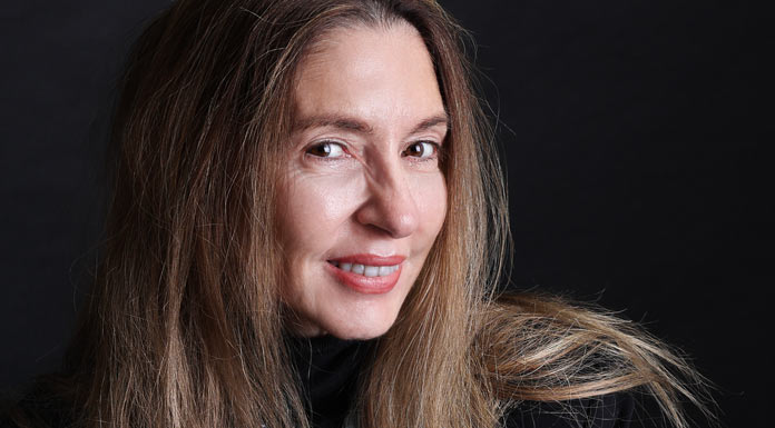 Cristina-Cerrada Cristina Cerrada, ganadora del L Premio "Cáceres" de Novela Corta