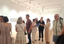 Inauguración de la muestra de Javier Alcaíns en la sala Pintores 10 de Cáceres