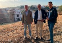 El concejal de Urbanismo, Tirso Leal; el alcalde de Cáceres, Rafael Mateos, y el concejal de Infraestructuras, Víctor Bazo