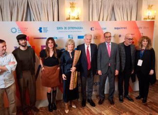 De izquierda a derecha, Ignacio Martínez de Pisón, David Uclés, Pola Oloixarac, Victoria Bazaga, Álvaro Vargas Llosa, Rafael Mateos, Gustavo Faverón y Gioconda Belli