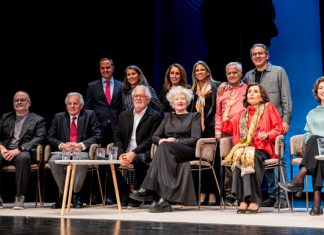 Los debates sobre literatura y periodismo protagonizan el tercer día de la VI Bienal de Novela Mario Vargas Llosa Homenaje a Mario Vargas Llosa en la VI Bienal Mario Vargas Llosa celebrada en Cáceres