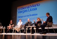 Gioconda Belli, Gustavo Faverón, Ignacio Martínez de Pisón, Pola Oloixarac, David Uclés junto a Raúl Tola
