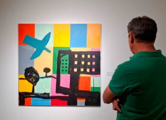 El artista Miguel Villarino expone una treintena de piezas pictóricas en Cáceres Miguel Villarino