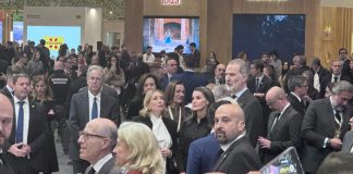 Los Reyes de España visitan el stand de Extremadura en FITUR