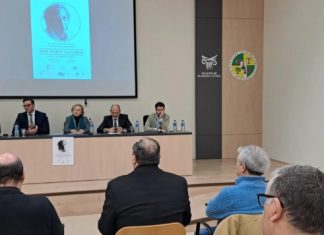 La UEx conmemora el centenario del humanista José María Valverde