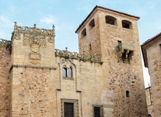 La Fundación Tatiana Pérez de Guzmán, galardonada con el premio Torres de Cáceres
