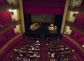 Carmen Machi y Oliver Laxe encabezan la gran gala de los Premios Versión Original Carmen Machi y Oliver Laxe encabezan la gran gala de los Premios Versión Original