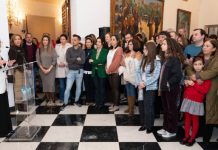 Jóvenes cacereños protagonizan el acto del 8M en la Diputación