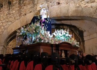 Estrenos en las procesiones de la Salud y las Batallas en Cáceres