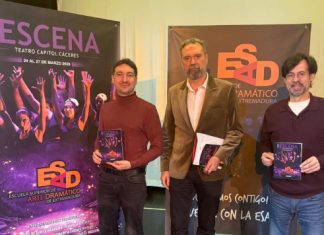 El festival IESCENA abre las puertas del teatro a 500 estudiantes de Extremadura