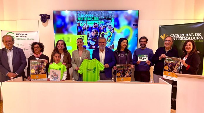 Cáceres moviliza a la ciudadanía en la VIII Marcha por la Investigación contra el Cáncer Cáceres moviliza a la ciudadanía en la VIII Marcha por la Investigación contra el Cáncer