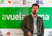 Francisco Serrano: “Las historias que contamos siempre provienen de la experiencia humana” Francisco Serrano, Premio Avuelapluma Letras