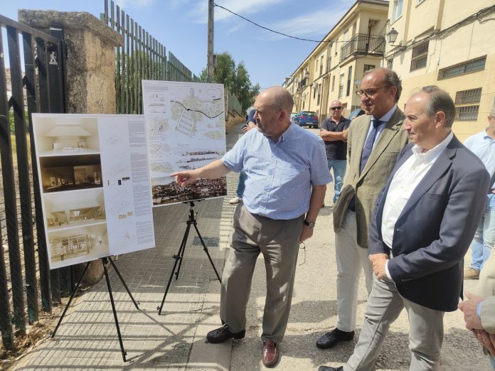Comienzan las obras del Museo Madruelo de Cáceres para levantar un edificio "bello" de entrada al casco histórico El proyecto de Francisco Mangado transformará la Ribera del Marco con un edificio singular que aspira a convertirse en un nuevo icono arquitectónico y cultural para la candidatura Cáceres 2031