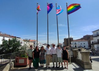 Cáceres vuelve a convertir la Plaza Mayor en epicentro del Orgullo con una gran fiesta este sábado