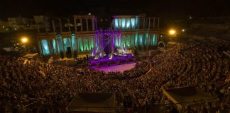 El Stone&Music festival de Mérida levanta el telón con cine, grandes clásicos italianos y flamenco en el Teatro Romano