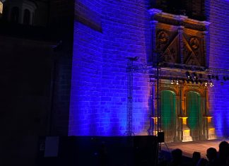 El Festival de Teatro ‘Coria Siéntela’ levanta el telón este jueves EXTREMADURA.-El Festival de Teatro 'Coria Siéntela' ofrece desde este jueves seis obras en la Puerta del Perdón de la Catedral