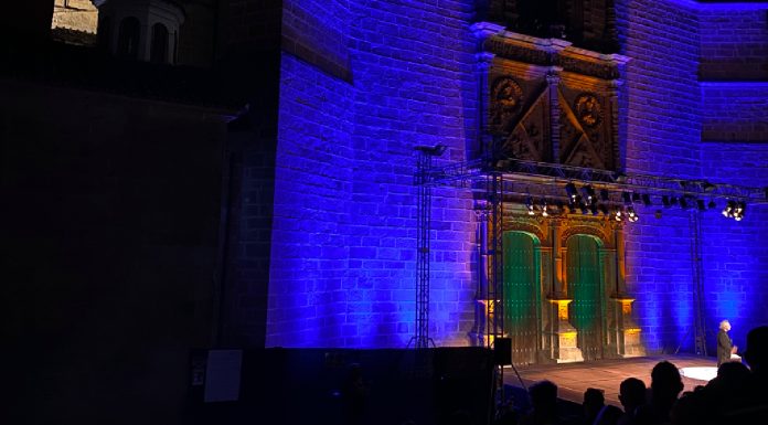 EXTREMADURA.-El Festival de Teatro 'Coria Siéntela' ofrece desde este jueves seis obras en la Puerta del Perdón de la Catedral
