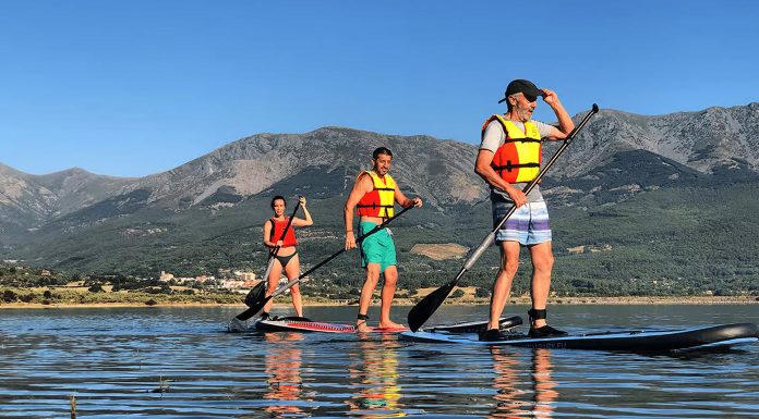 Baños de Montemayor, el oasis del verano extremeño: termas, naturaleza y noches de fiesta